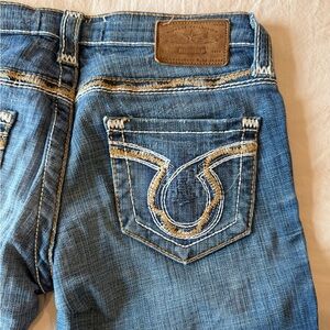 Big Star Sweet Low Rise Capri Jeans with Contrast Stitching Size 27